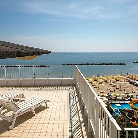 Amalfi Apartahotel